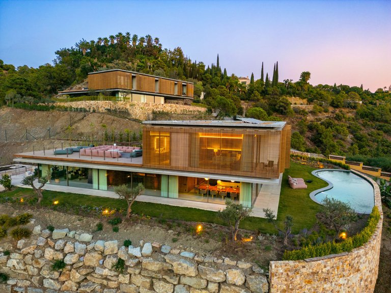 Villa for Sale in El Madroñal, Malaga 9