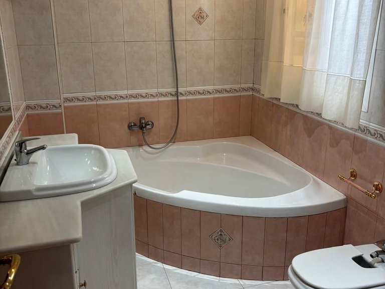 Villa for Sale in Estepona, Malaga 35
