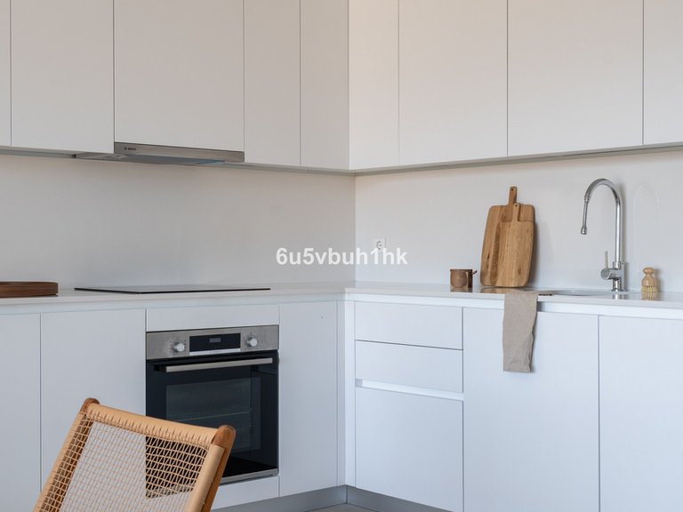 Apartment for Sale in Calanova Golf, Malaga 10