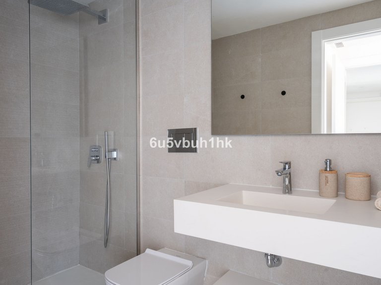 Apartment for Sale in Calanova Golf, Malaga 14