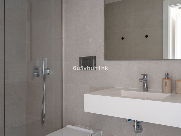 Apartment for Sale in Calanova Golf, Malaga 15