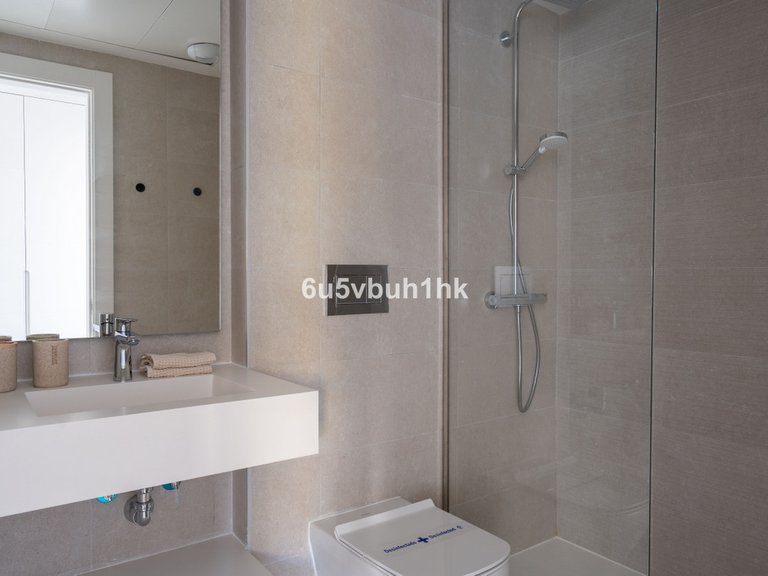 Apartment for Sale in Calanova Golf, Malaga 17