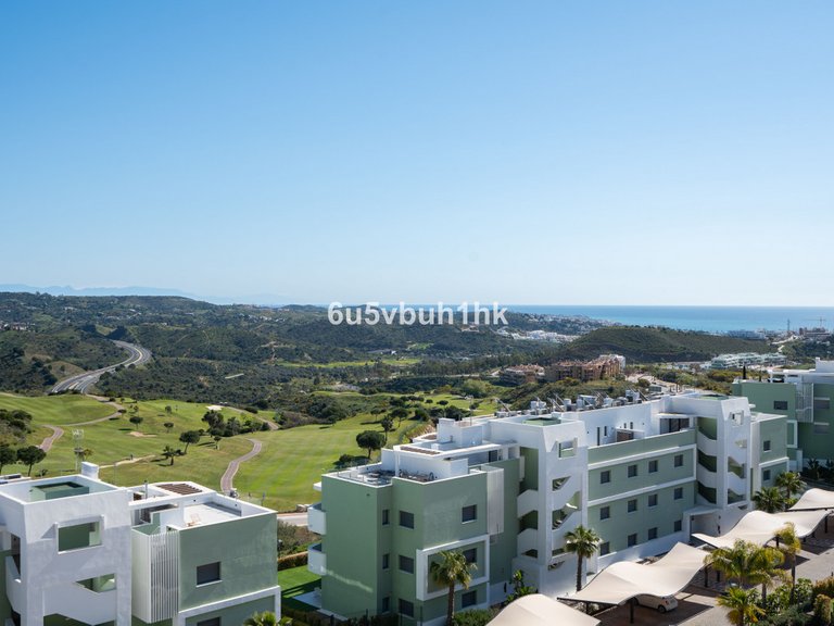 Apartment for Sale in Calanova Golf, Malaga 21