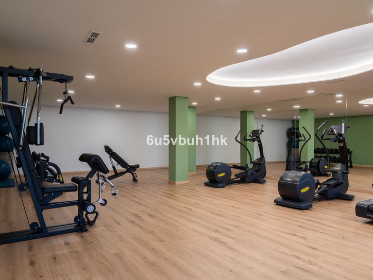 Apartment for Sale in Calanova Golf, Malaga 25