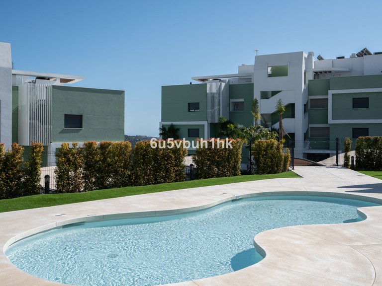 Apartment for Sale in Calanova Golf, Malaga 28