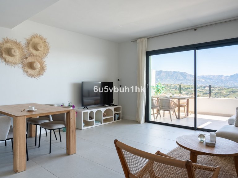 Apartment for Sale in Calanova Golf, Malaga 6