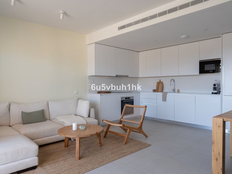Apartment for Sale in Calanova Golf, Malaga 7