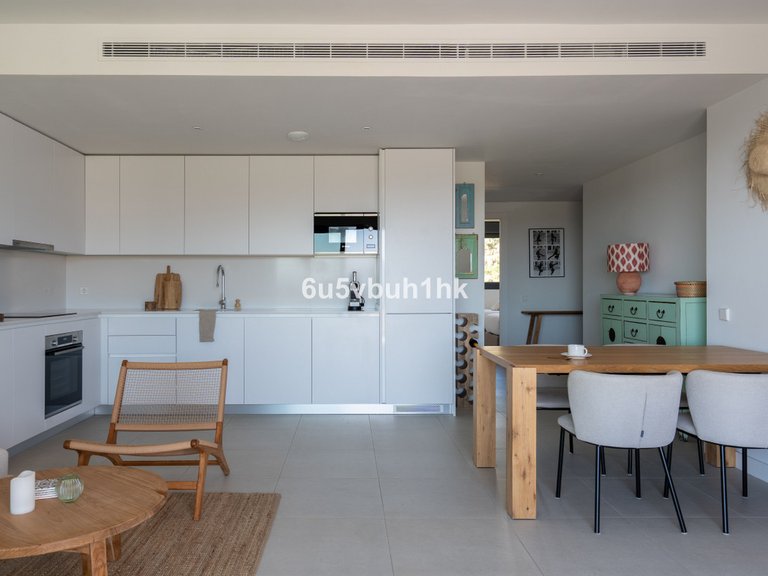 Apartment for Sale in Calanova Golf, Malaga 8