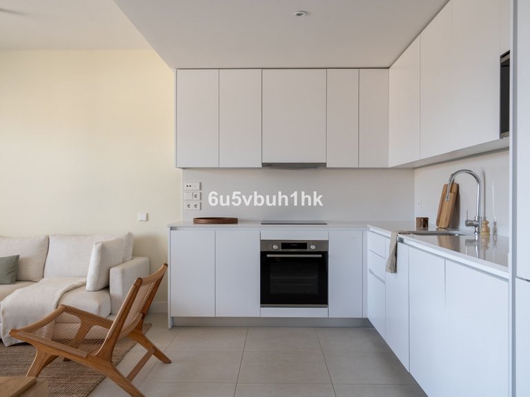 Apartment for Sale in Calanova Golf, Malaga 9