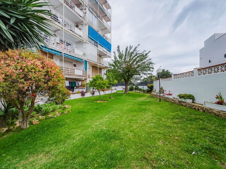 Apartment for Sale in Costa del Sol, Benalmadena Costa, Malaga 12