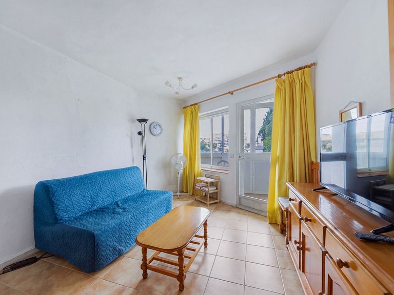 Apartment for Sale in Costa del Sol, Benalmadena Costa, Malaga 4