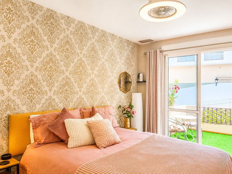 Villa for Sale in La Duquesa, Malaga 5