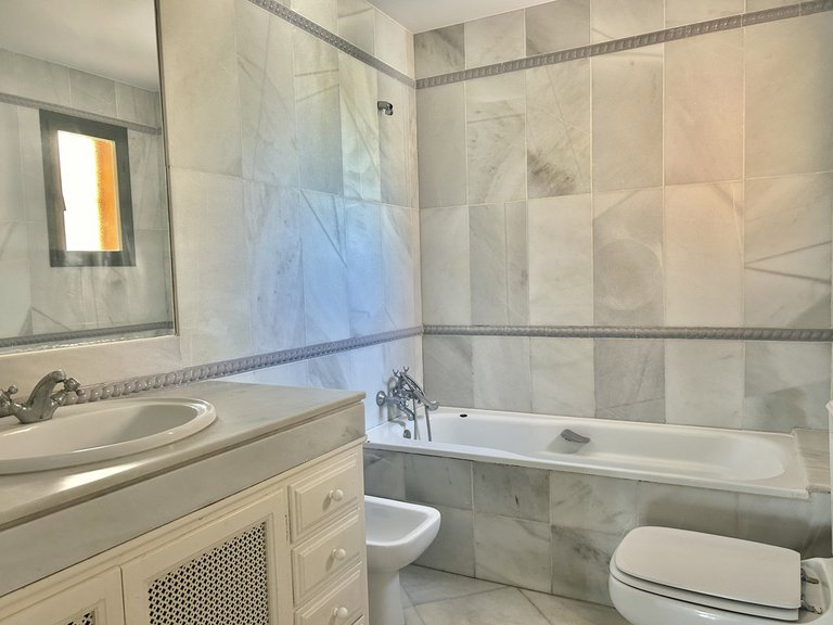 Apartment for Sale in Sotogrande Alto, Cadiz 12