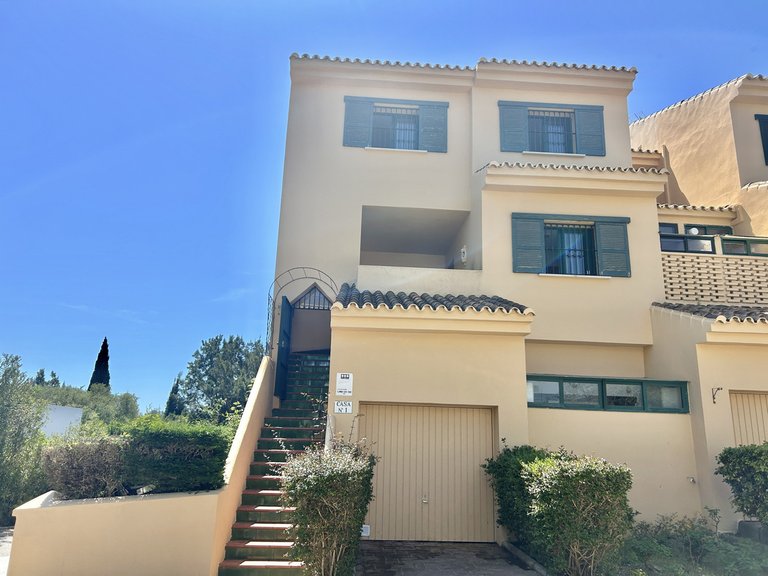 Apartment for Sale in Sotogrande Alto, Cadiz 2
