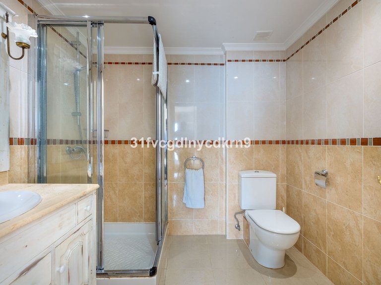 Villa for Sale in Estepona, Malaga 15