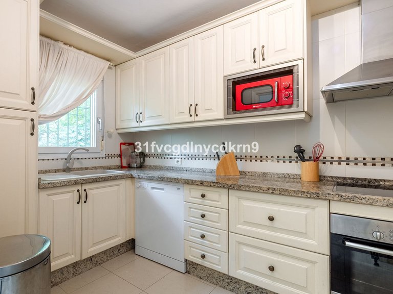Villa for Sale in Estepona, Malaga 6