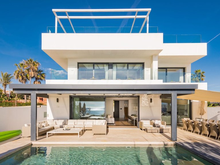 Villa for Sale in Marbella, Malaga 1