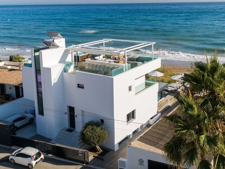 Villa for Sale in Marbella, Malaga 35