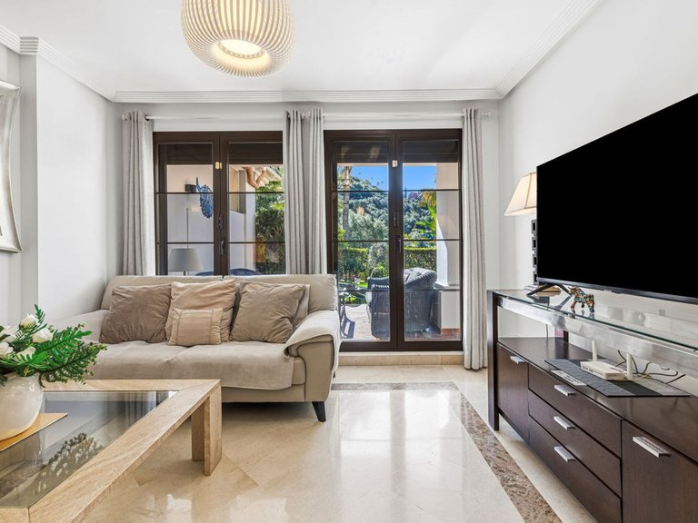 Apartment for Sale in Los Arqueros, Malaga 8