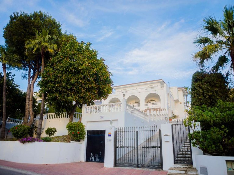 Villa for Sale in Benalmadena, Malaga 3