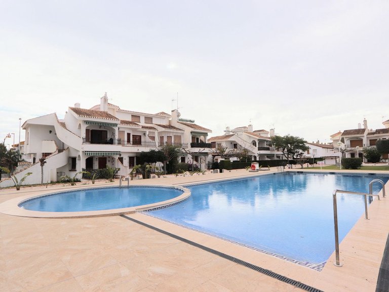 Apartment for Sale in Torre De La Horadada, Alicante 32