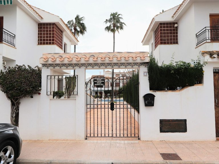 Apartment for Sale in Torre De La Horadada, Alicante 34