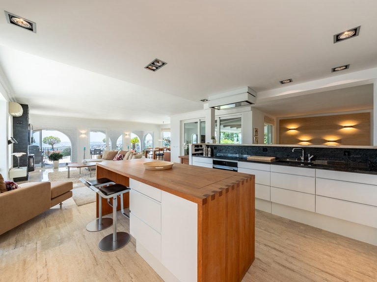 Villa for Sale in Benalmadena, Malaga 11