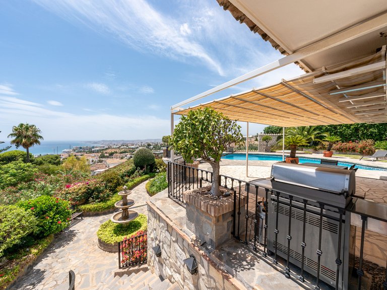 Villa for Sale in Benalmadena, Malaga 35