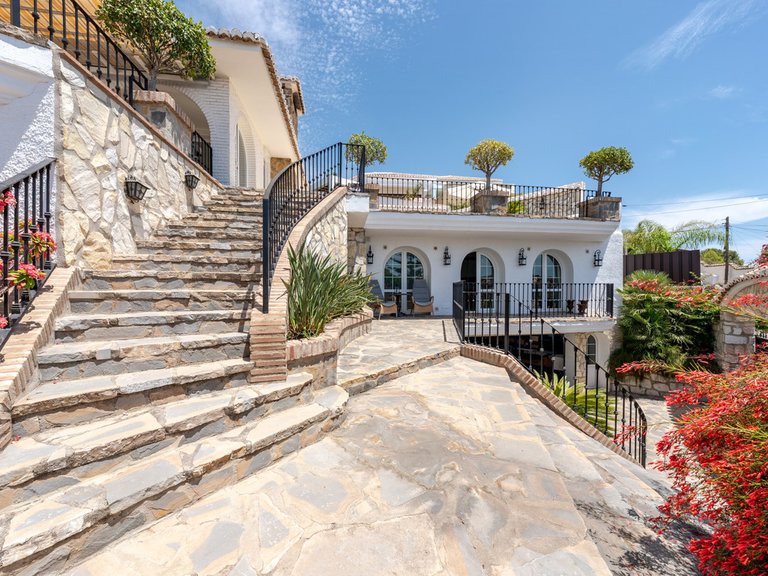 Villa for Sale in Benalmadena, Malaga 43