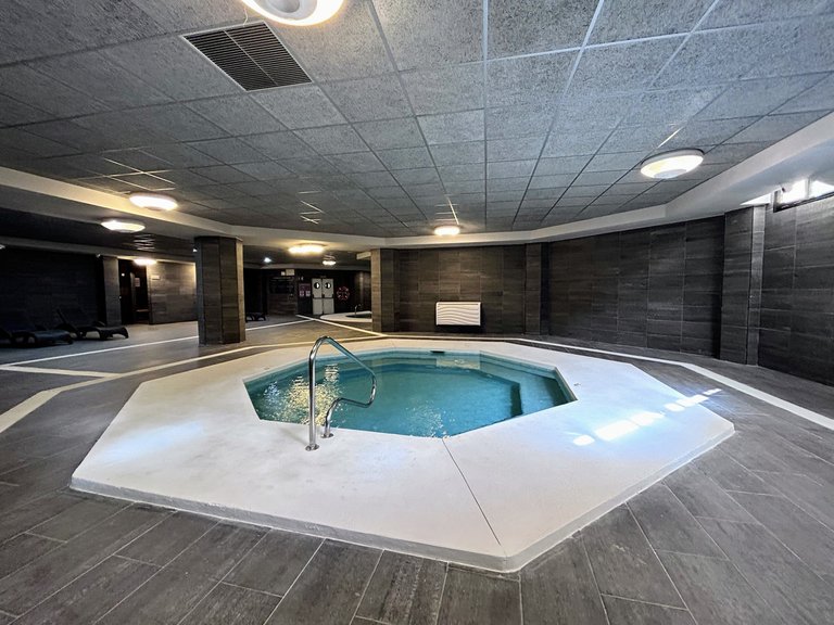 Apartment for Sale in Puerto Banús, Malaga 20