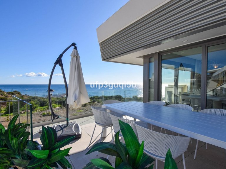 Villa for Sale in Mijas Costa, Malaga 1