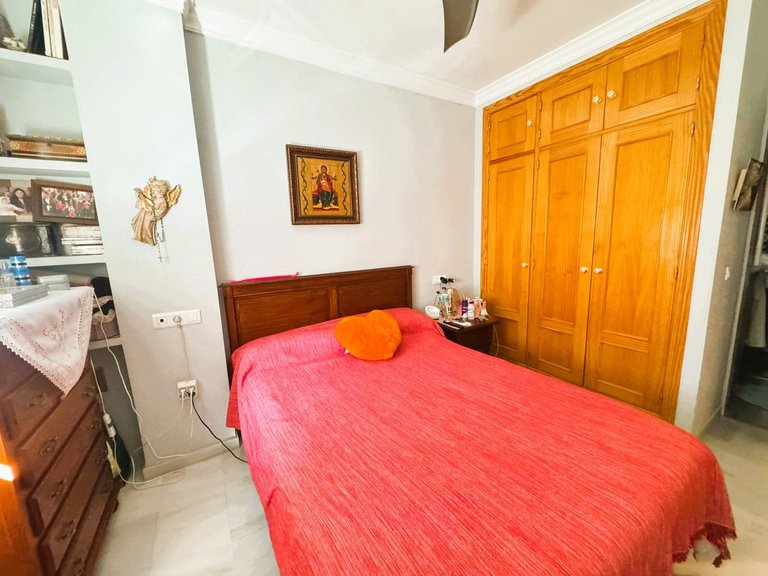 Apartment for Sale in Las Lagunas, Malaga 16