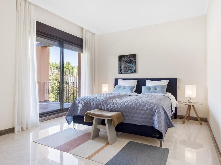 Villa for Sale in Estepona, Malaga 17