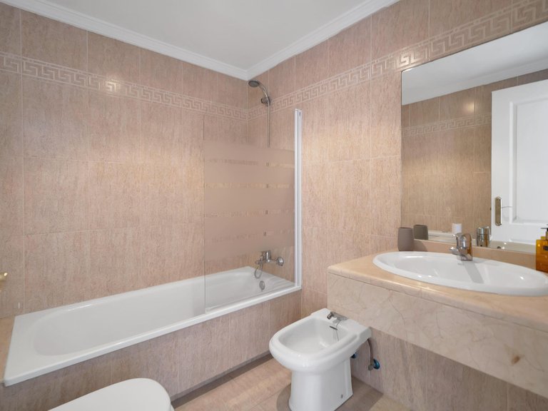 Apartment for Sale in Marbella, Malaga 16