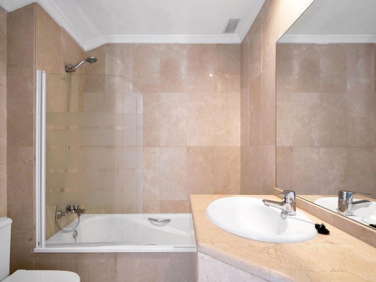 Apartment for Sale in Marbella, Malaga 26
