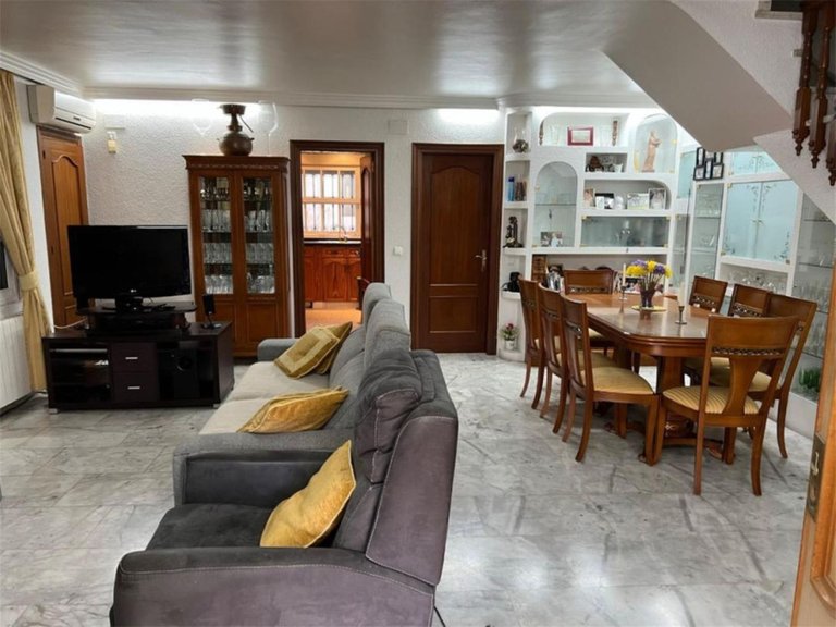 Villa for Sale in Nueva Andalucía, Malaga 3