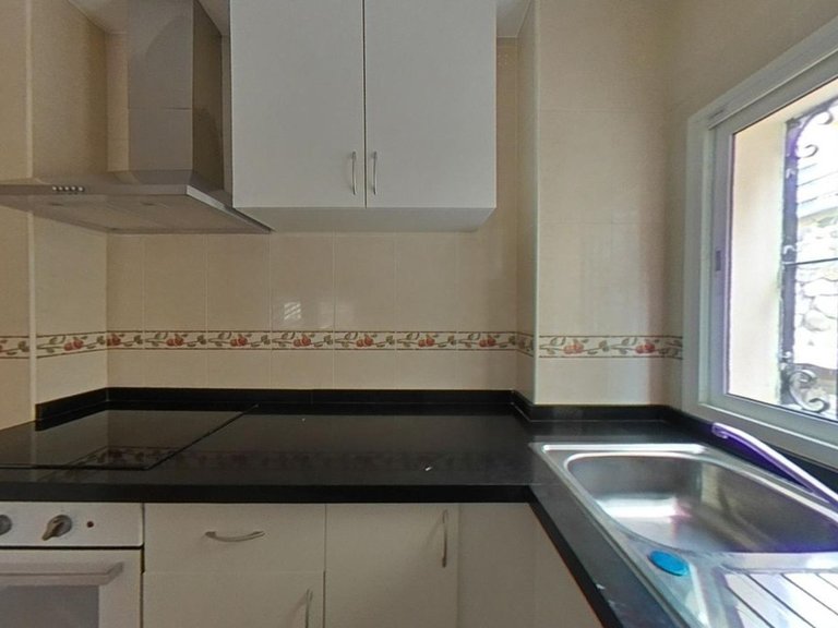 Villa for Sale in Estepona, Malaga 4