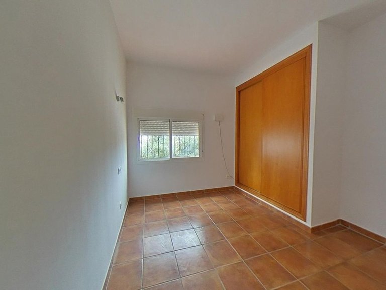 Villa for Sale in Estepona, Malaga 9