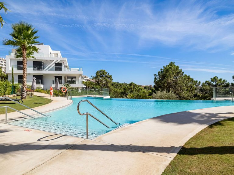 Apartment for Sale in Selwo, Malaga 21