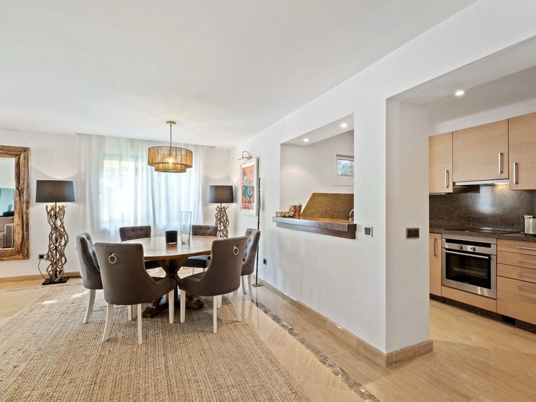 Apartment for Sale in Marbella, Malaga 18