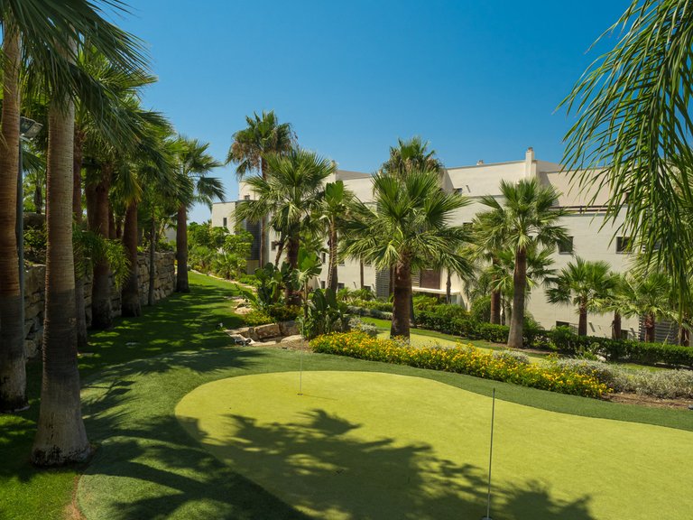 Apartment for Sale in Los Flamingos, Malaga 30