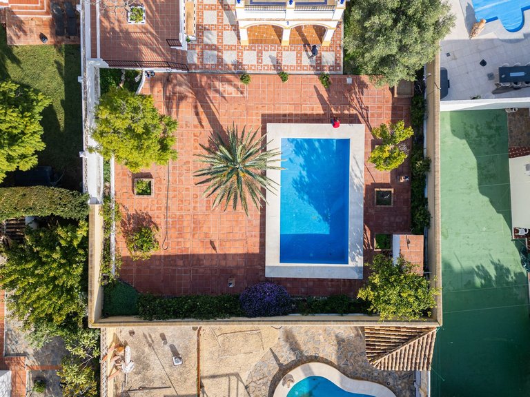 Villa for Sale in Arroyo De La Miel, Malaga 38
