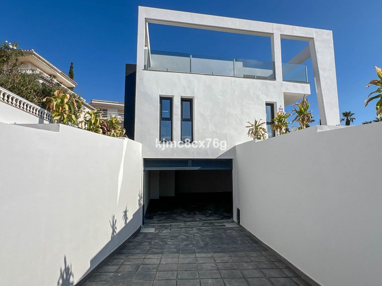 Villa for Sale in El Faro, Malaga 56