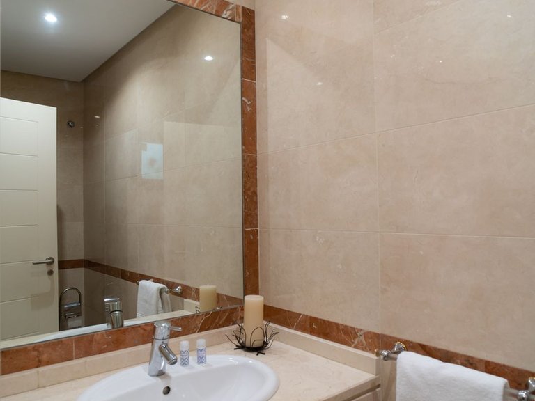 Villa for Sale in Nueva Andalucía, Malaga 20