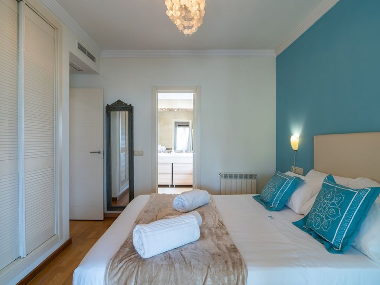 Villa for Sale in Nueva Andalucía, Malaga 29