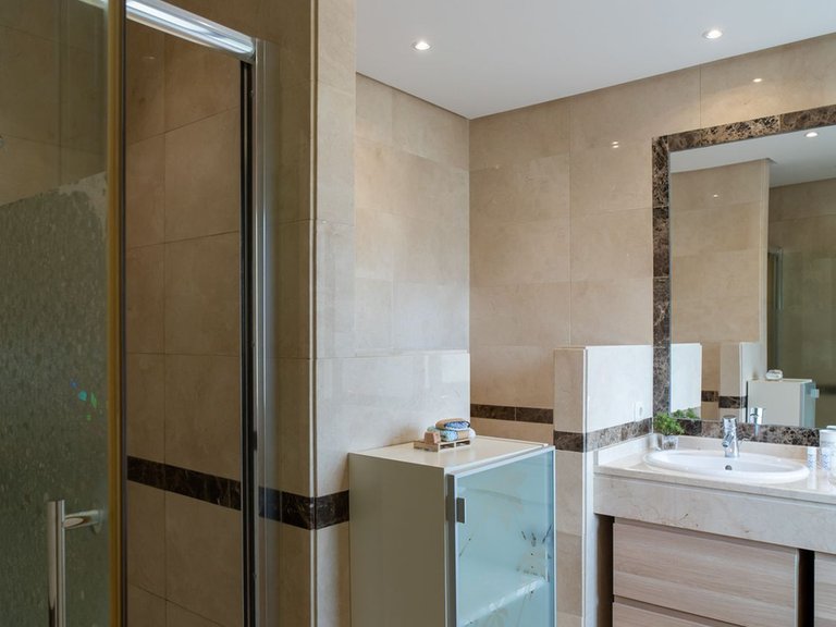 Villa for Sale in Nueva Andalucía, Malaga 35