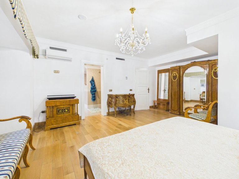 Villa for Sale in Benahavís, Malaga 23