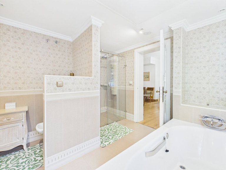 Villa for Sale in Benahavís, Malaga 27
