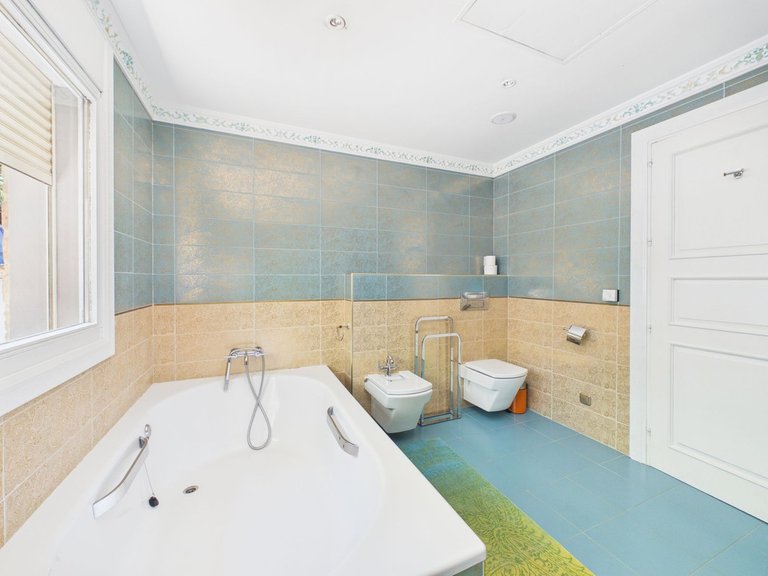 Villa for Sale in Benahavís, Malaga 31