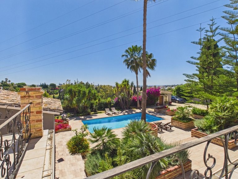 Villa for Sale in Benahavís, Malaga 45